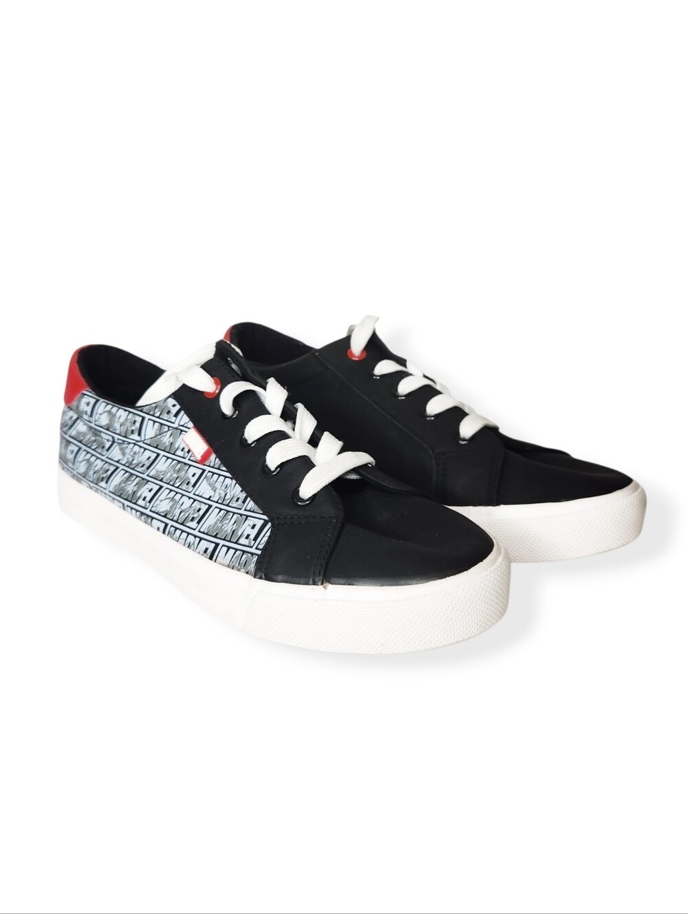 Marvel Black Low-Top Sneakers with White Laces and Red Trim Mens Size 7